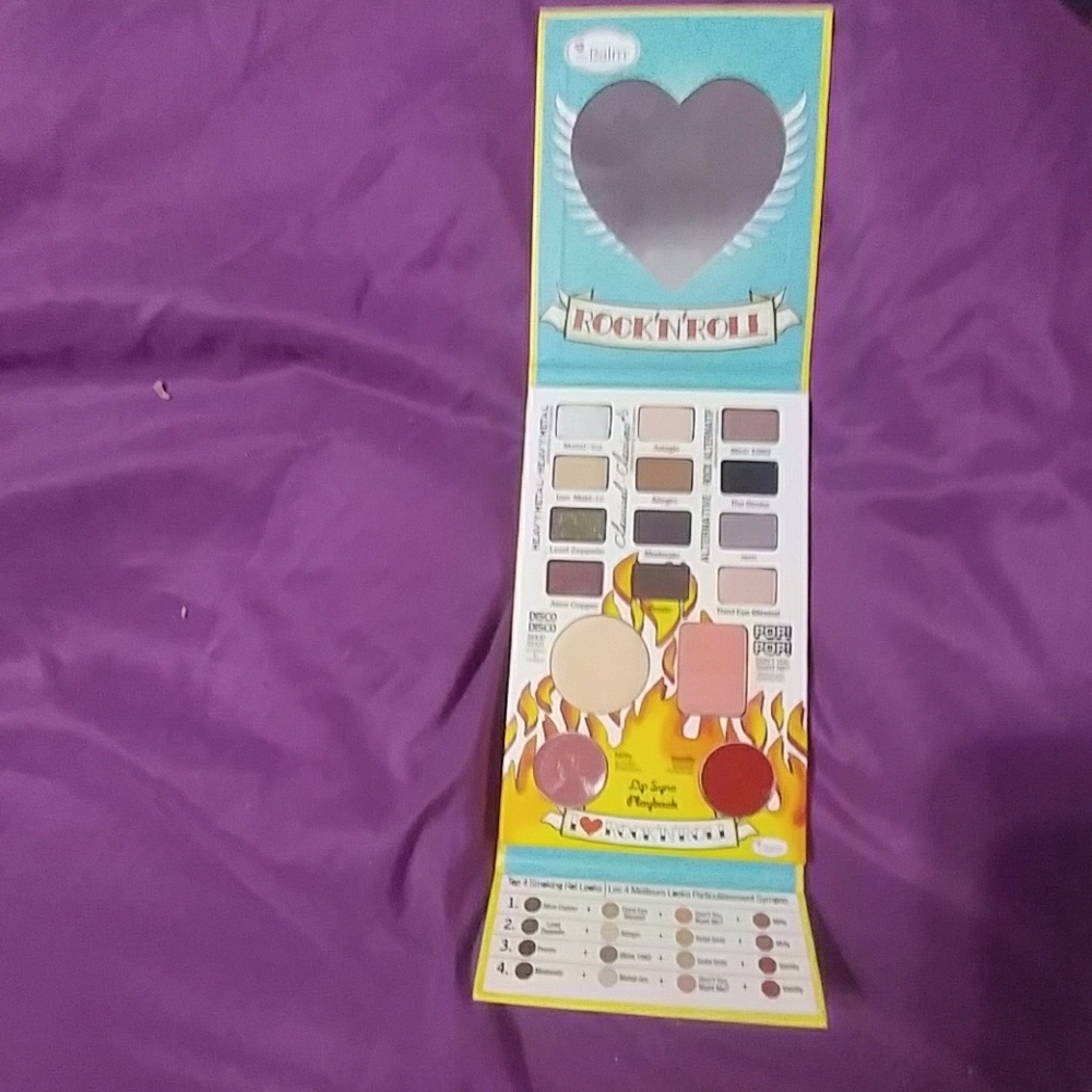 Make-up palette